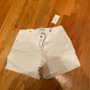 Encore brand white shorts size XL
